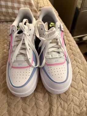 Nike WMNS Air Force 1 Shadow White Pink Blue